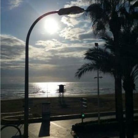 Apartamento A 10 Metros Del Mar كولرا المظهر الخارجي الصورة